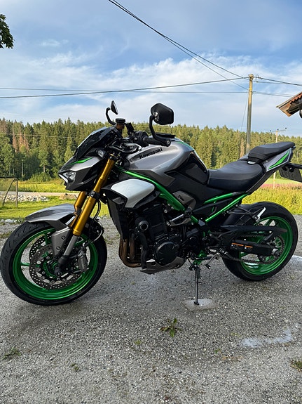 Kawasaki Z900 SE 2025 – Meget påkostet – Kun 8 000 km – Én eier 9 of 19