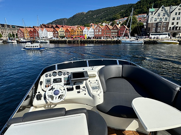 Azimut 50 Fly CAT C12. 3stk dieselvarmere. Gedigen fly. Nydelige linjer. Skipsre 27 of 30