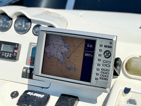 Azimut 50 Fly CAT C12. 3stk dieselvarmere. Gedigen fly. Nydelige linjer. Skipsre 29 of 30