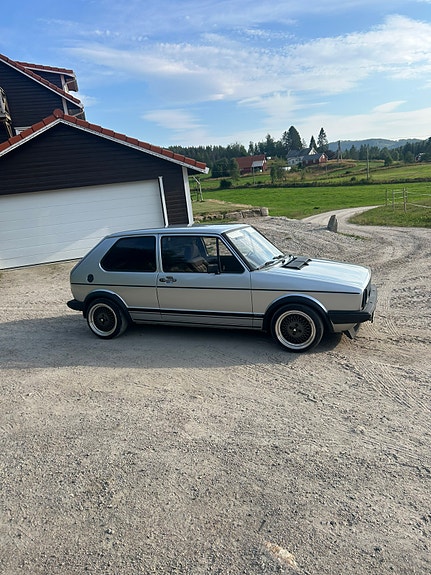 Volkswagen Golf I 2 of 5