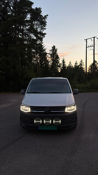 Volkswagen Transporter 2 of 5