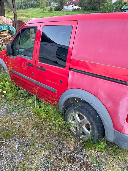 Ford Transit Connect 2 of 5
