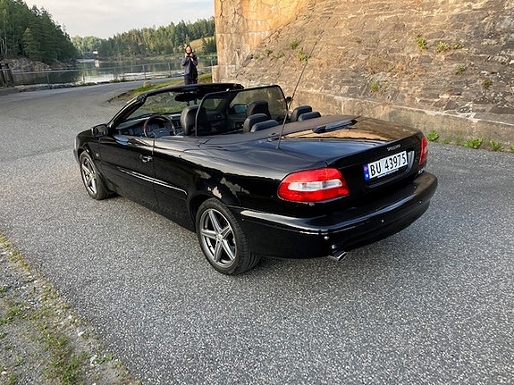 Volvo C70 3 of 5