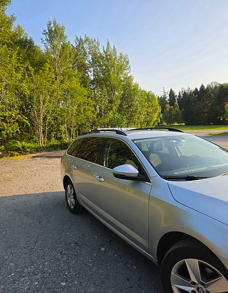 Skoda Octavia 3 of 5