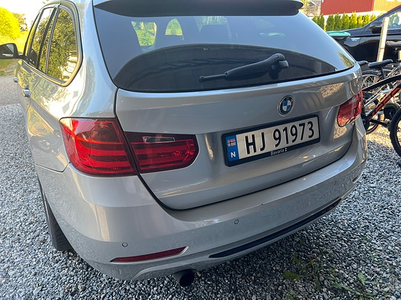 BMW 320d 5 of 5