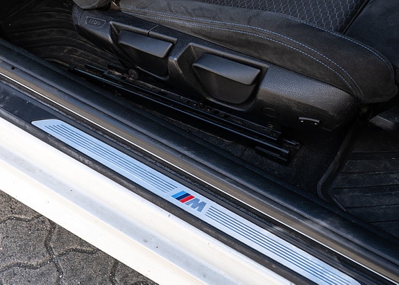 BMW 218d 14 of 30