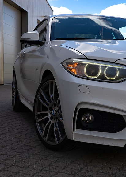 BMW 218d 12 of 30