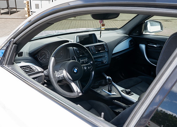 BMW 218d 13 of 30