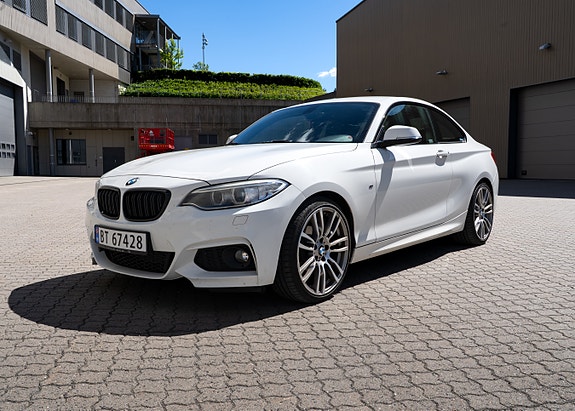 BMW 218d 3 of 30