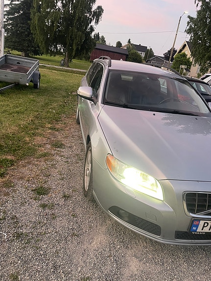 Volvo V70 10 of 14