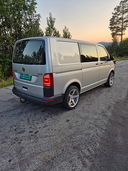Volkswagen Transporter 4 of 5