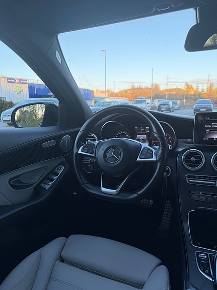 Mercedes-Benz C-Klasse 10 of 16