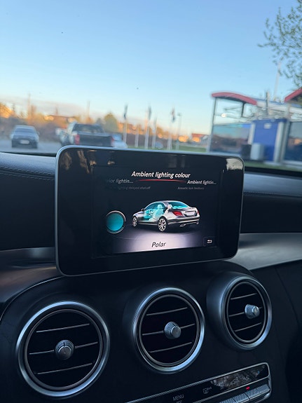 Mercedes-Benz C-Klasse 14 of 16