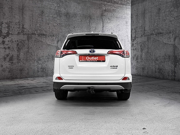 Toyota RAV4 3 of 5