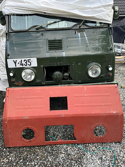 Volvo 2 of 5