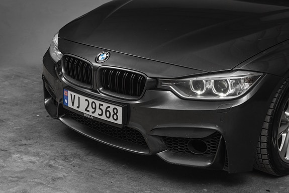 BMW 335i 8 of 30