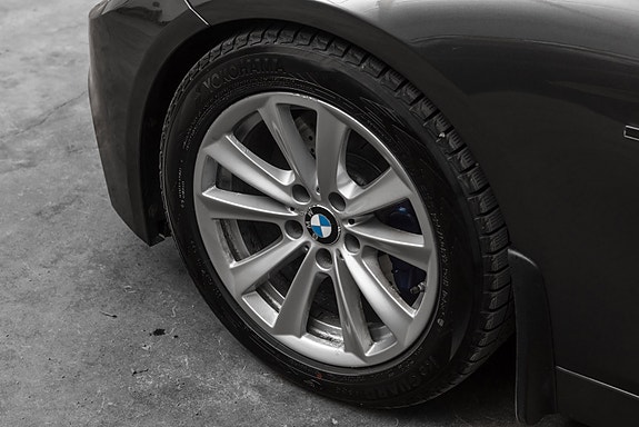 BMW 335i 10 of 30
