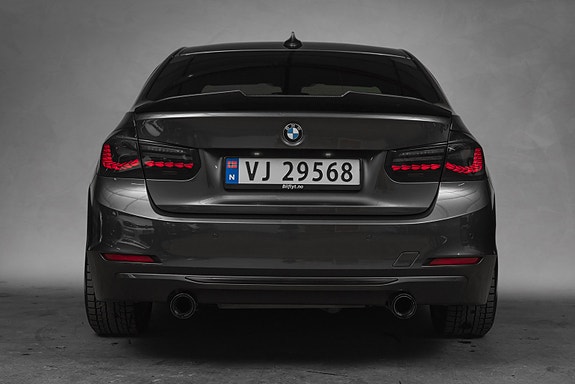 BMW 335i 5 of 30