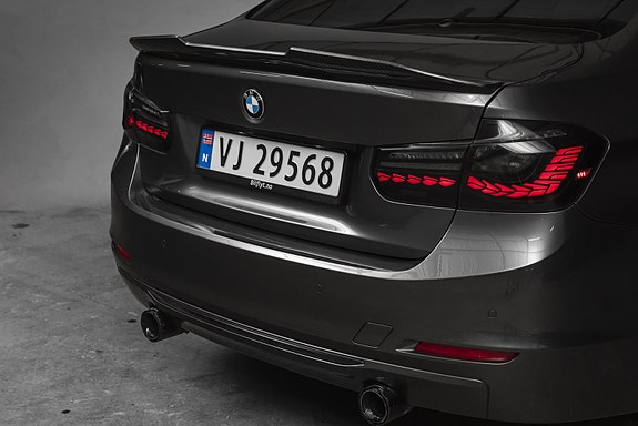 BMW 335i 9 of 30
