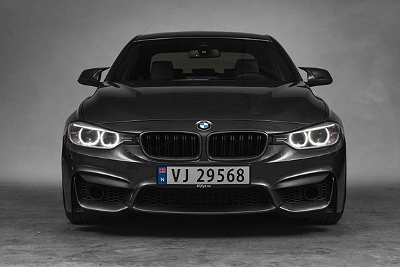 BMW 335i 4 of 30