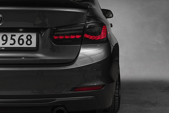 BMW 335i 7 of 30