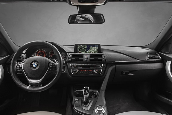 BMW 335i 22 of 30