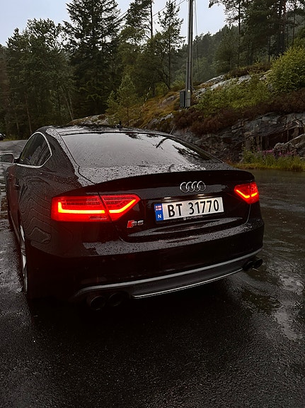 Audi S5 4 of 27