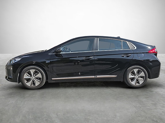 Hyundai IONIQ 2 of 5