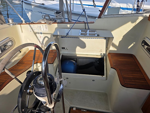 Finnsailer 34 selges 12 of 30