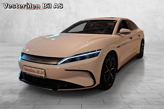 BYD Han 2 of 5