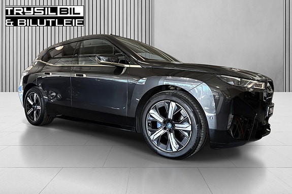 BMW iX 3 of 5
