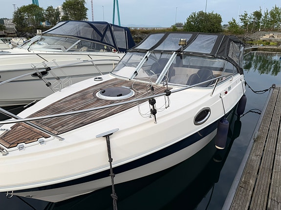 Oceanmaster 670 Cabin 24 of 30