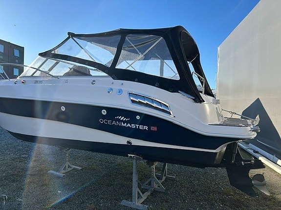 Oceanmaster 670 Cabin 11 of 30