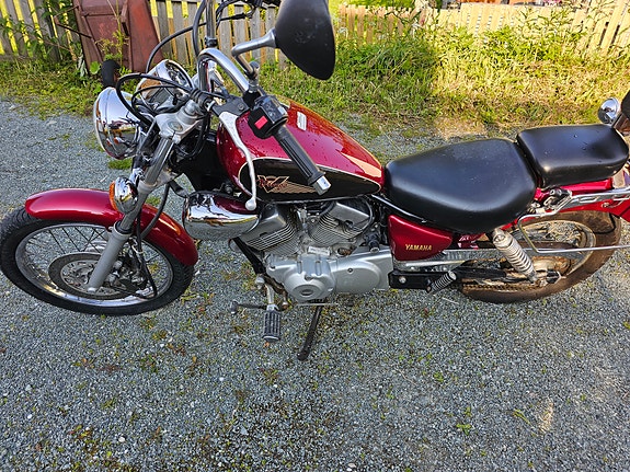 Yamaha XV 125 Virago 3 of 5