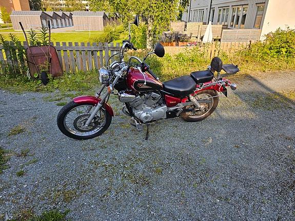 Yamaha XV 125 Virago 2 of 5