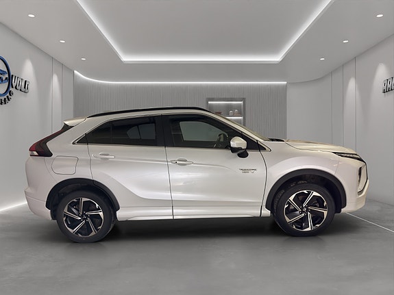 Mitsubishi Eclipse Cross 3 of 5