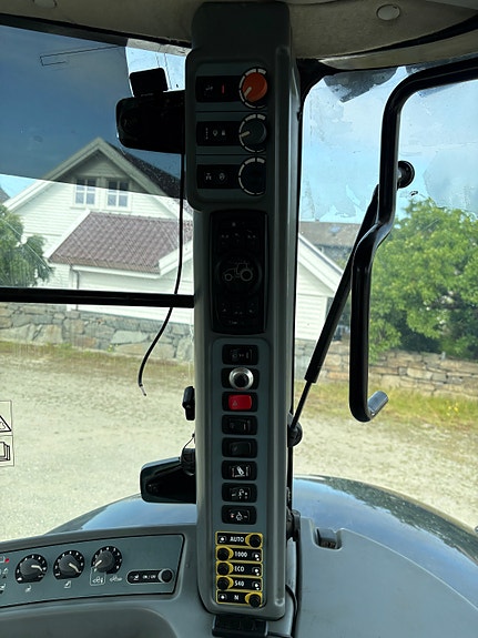 Valtra S374 2017, kr 890 000,-