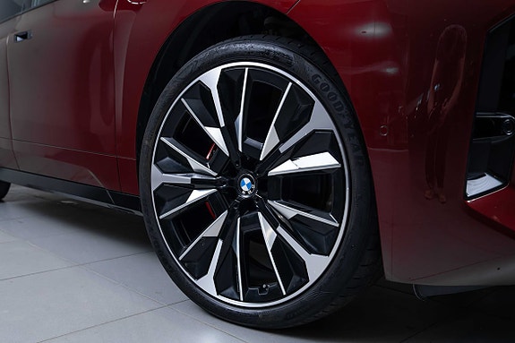 BMW iX 3 of 5