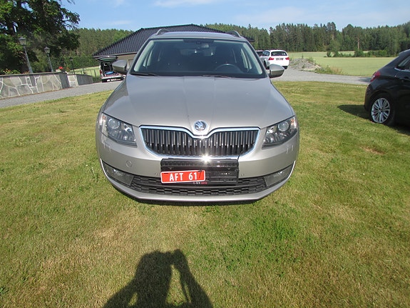 Skoda Octavia 3 of 5