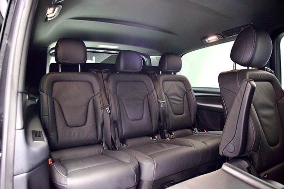 Mercedes-Benz EQV 3 of 5