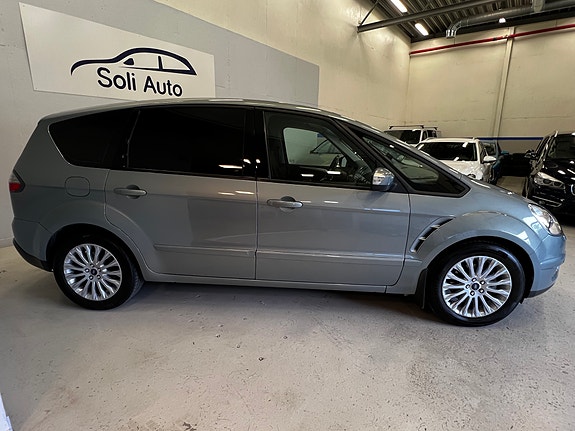 Ford S-MAX 5 of 5