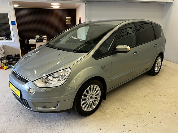 Ford S-MAX 2 of 5