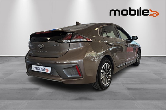 Hyundai IONIQ 3 of 5