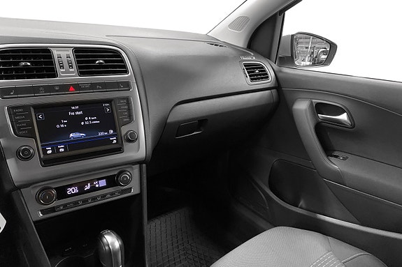 Volkswagen Polo 13 of 13