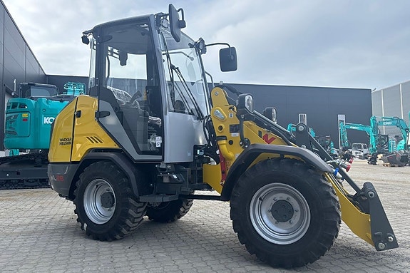 Wacker Neuson WL28 3 of 5