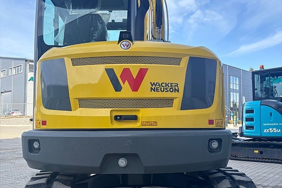 Wacker Neuson ET65 3 of 5