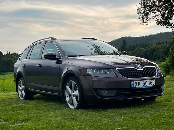Skoda Octavia 3 of 5