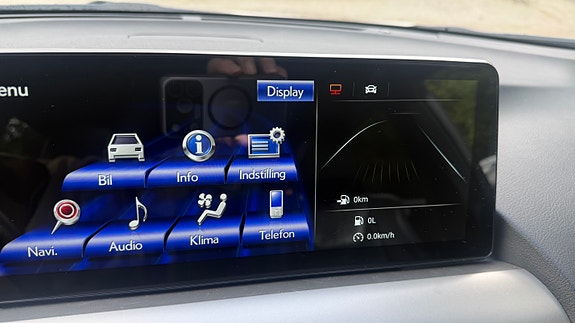 Lexus RX450h 25 of 27