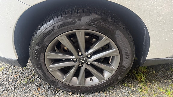 Lexus RX450h 8 of 27