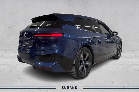 BMW iX 5 of 5